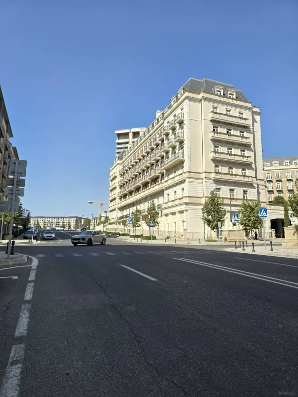 Satılır 3 otaqlı mənzil 94 m²