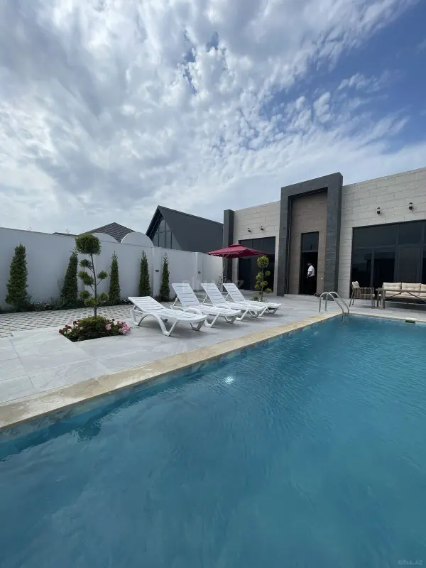 Kirayə verilir 4 otaqlı həyət evi 250 m²
