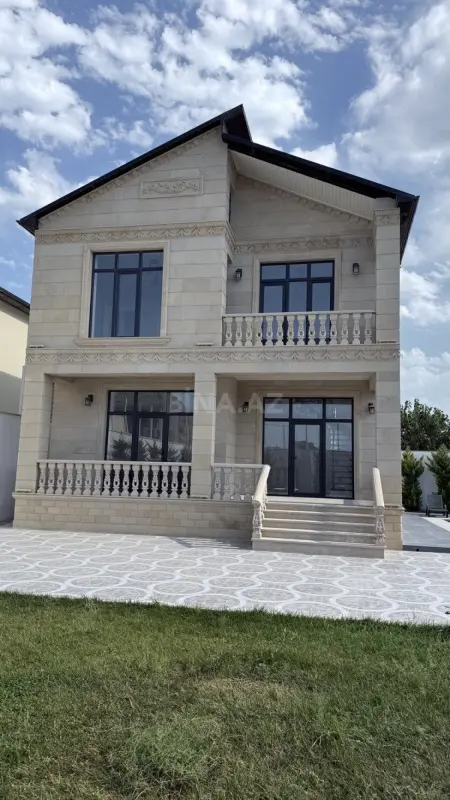 Satılır 5 otaqlı həyət evi 180 m²