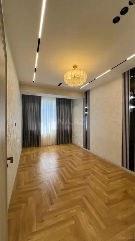Satılır 2 otaqlı mənzil 76 m²