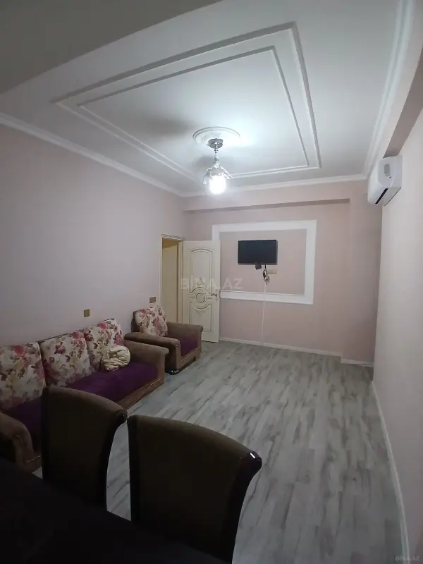 Satılır 2 otaqlı mənzil 70 m²