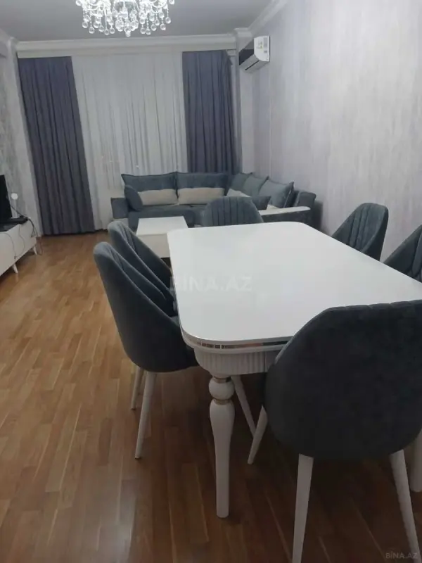 Satılır 2 otaqlı mənzil 96 m²