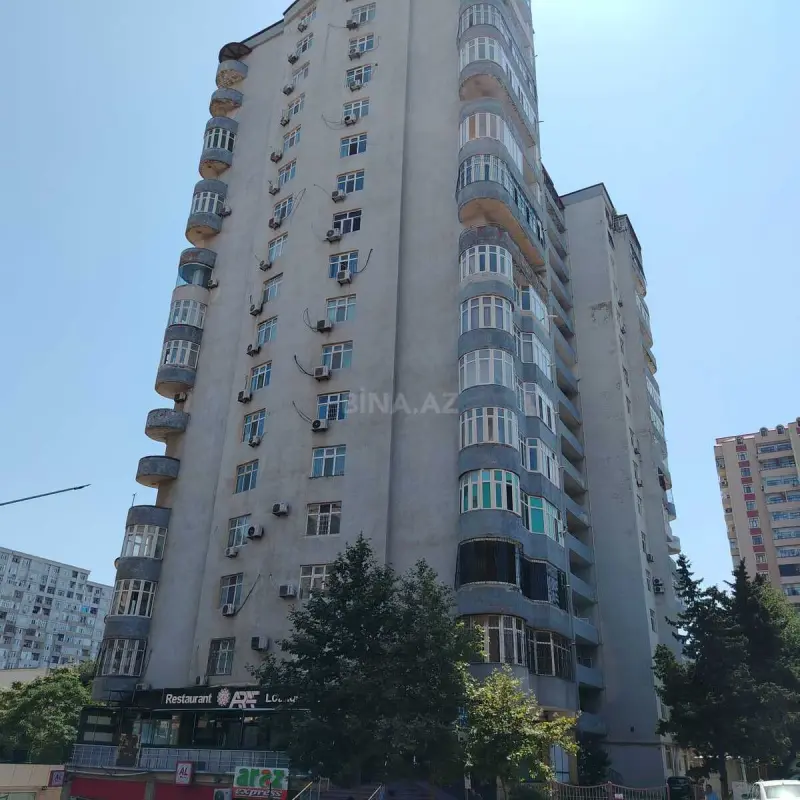 Satılır 3 otaqlı mənzil 95 m²