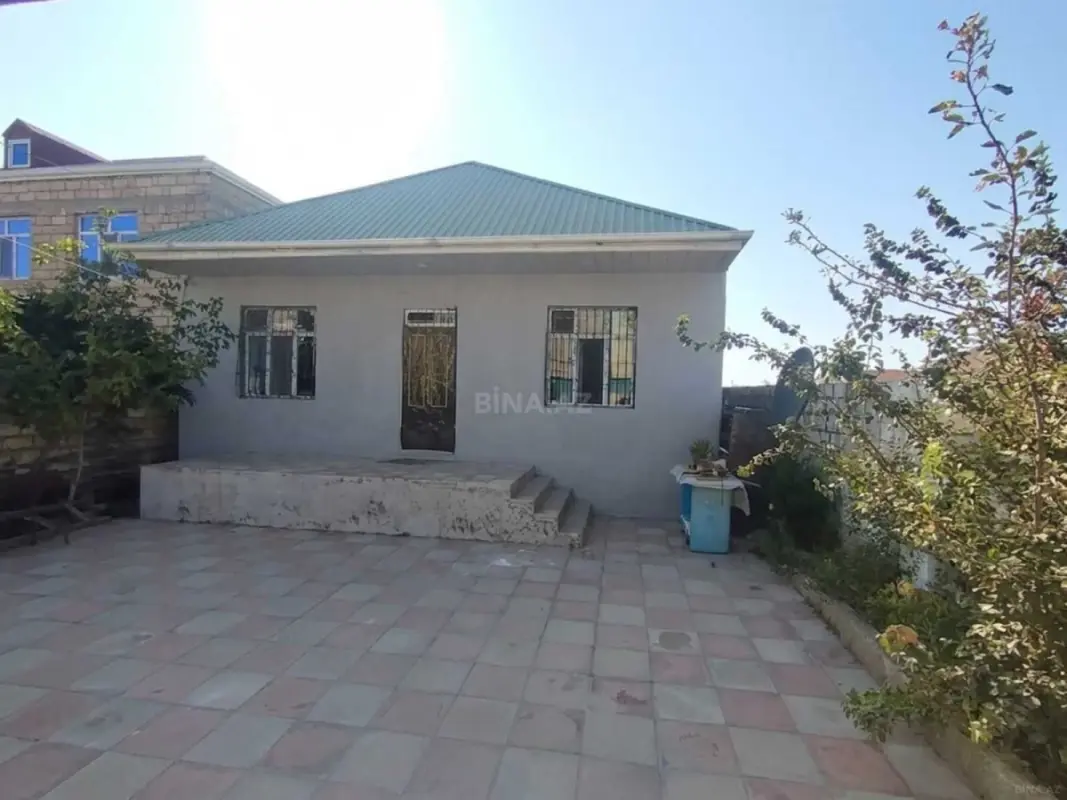 Satılır 4 otaqlı həyət evi 100 m²