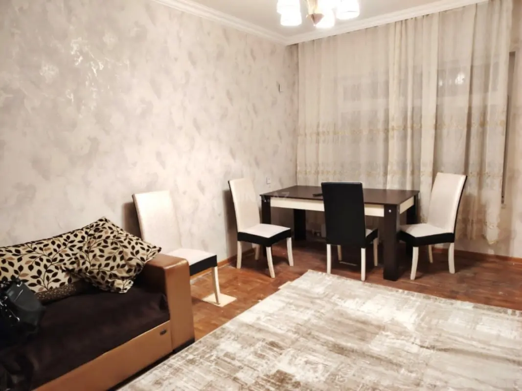 Kirayə verilir 3 otaqlı mənzil 85 m²