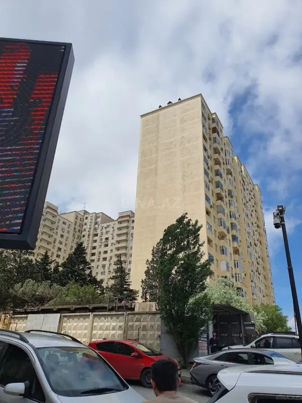 Satılır 3 otaqlı mənzil 120 m²