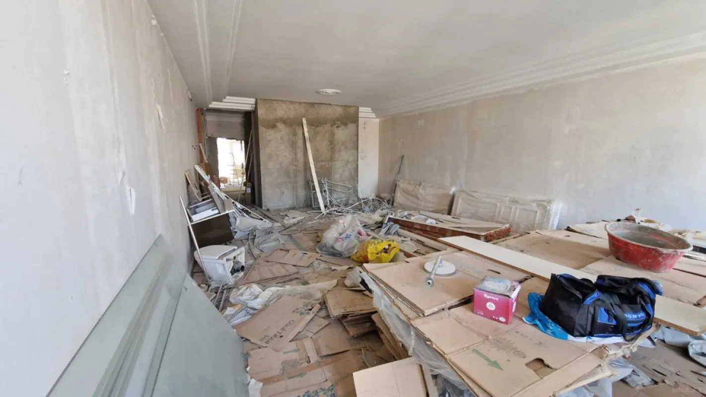 Satılır 4 otaqlı mənzil 200 m²