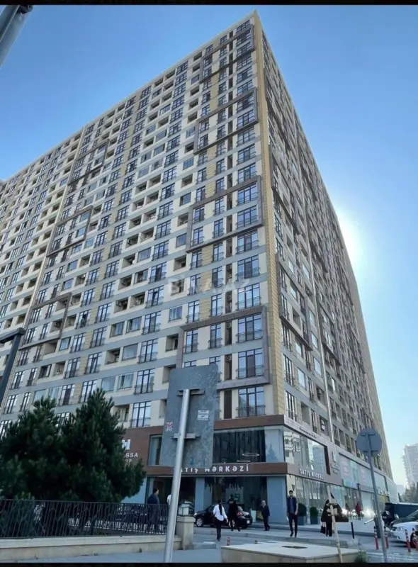 Satılır 3 otaqlı mənzil 115 m²