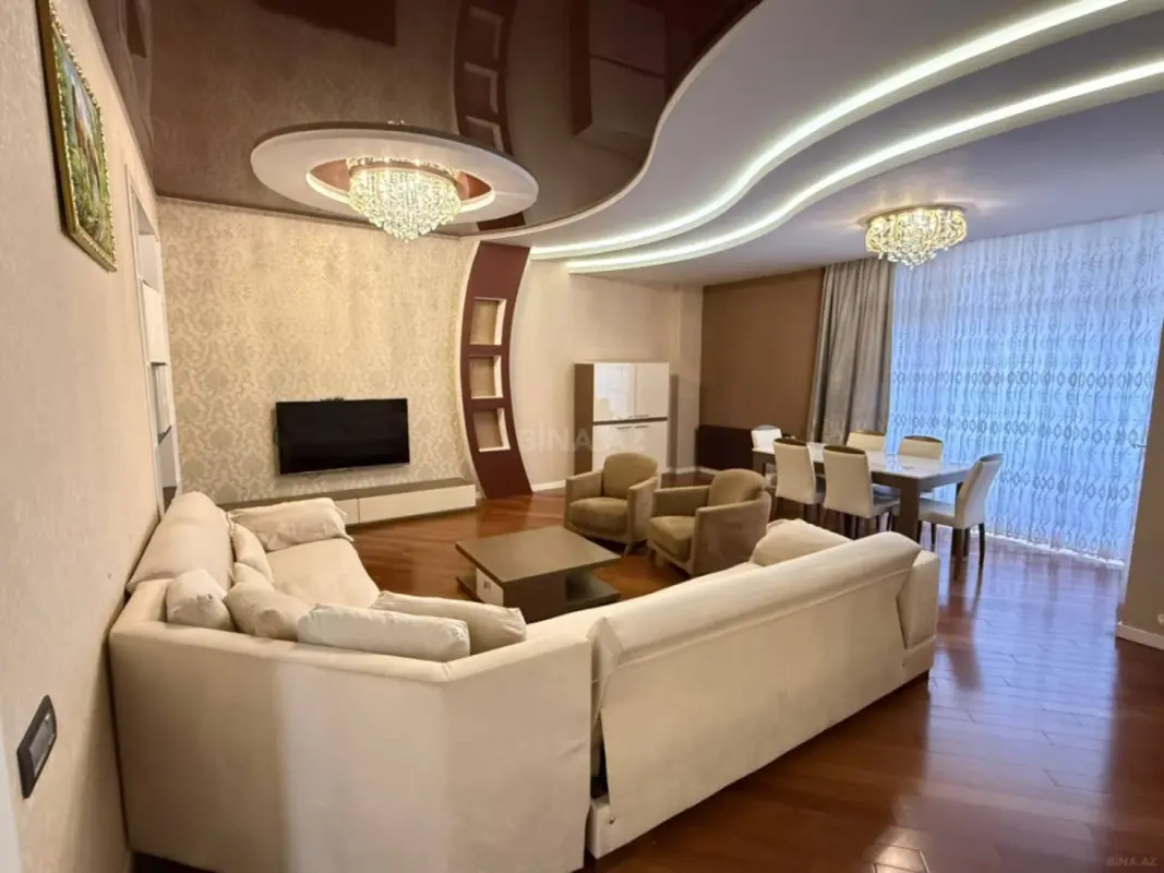 Kirayə verilir 3 otaqlı mənzil 160 m²