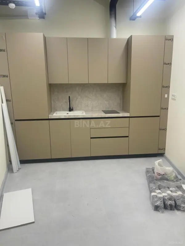 Kirayə verilir 4 otaqlı ofis 200 m²