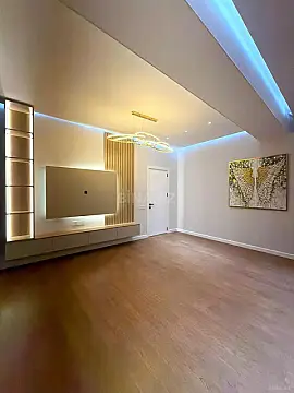Satılır 4 otaqlı mənzil 126 m² — Bakı 4 otaq 126.00 m²