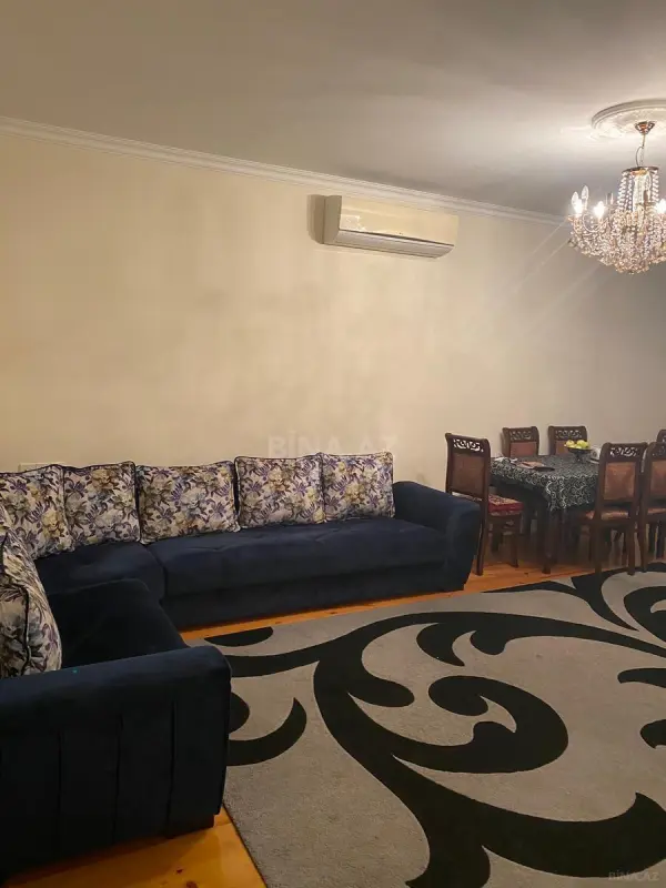 Satılır 4 otaqlı mənzil 146 m²