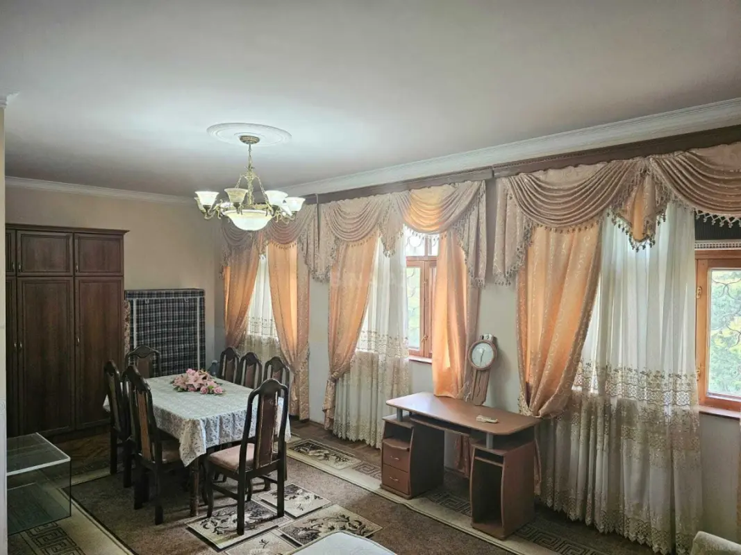 Kirayə verilir 4 otaqlı mənzil 100 m²