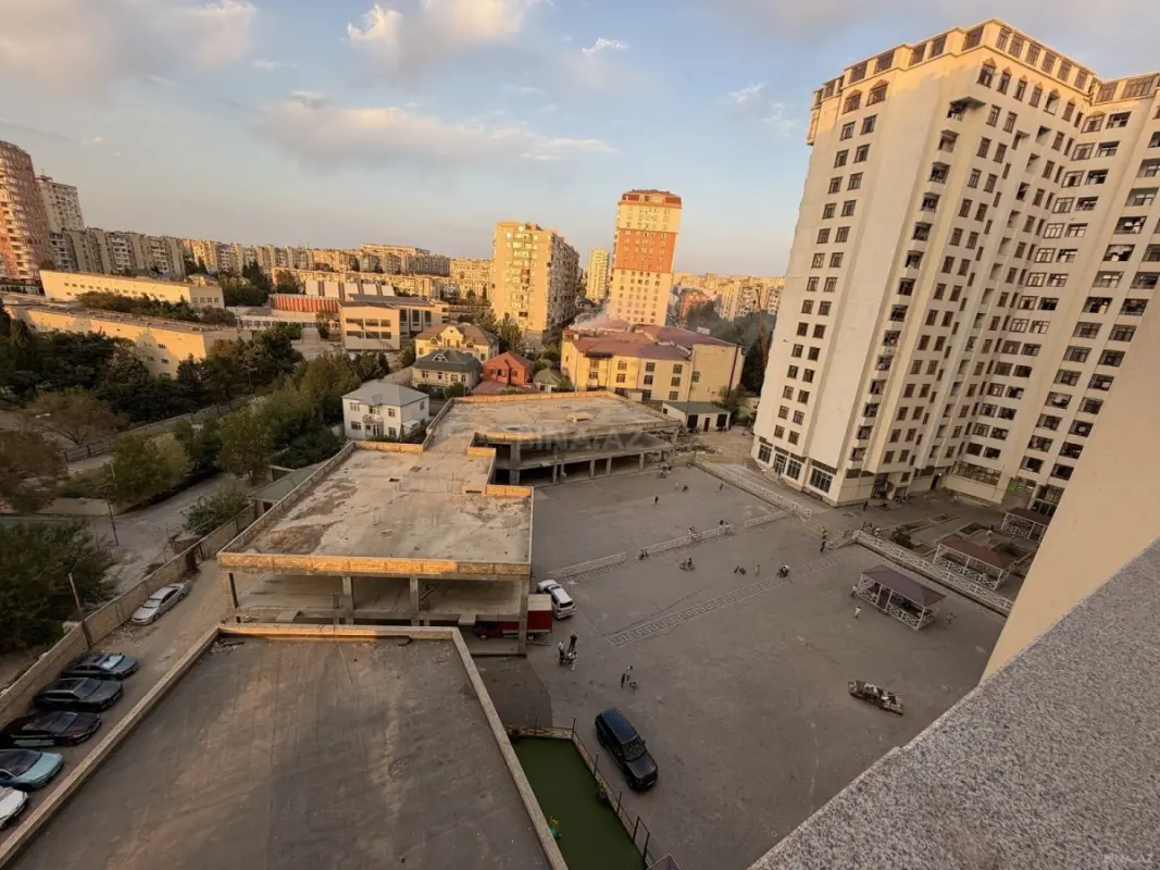 Satılır 2 otaqlı mənzil 66 m²
