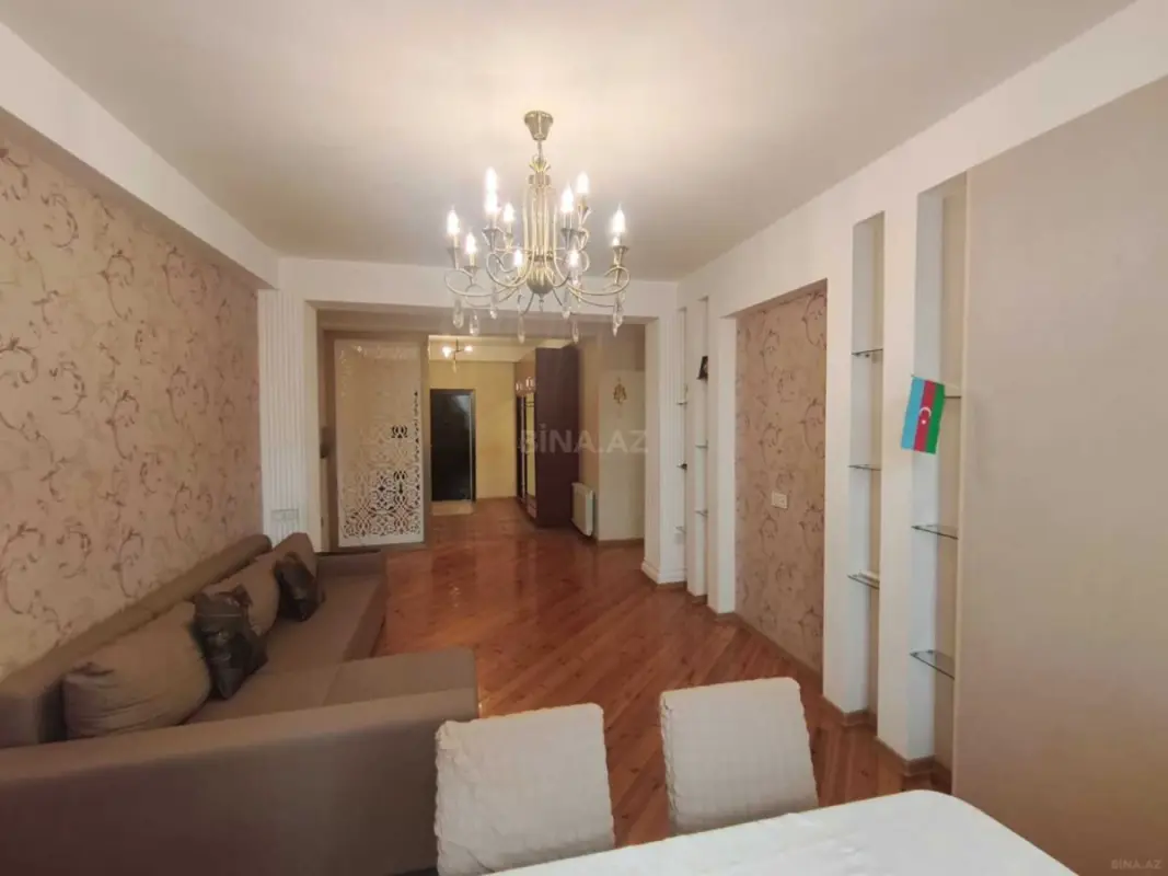 Kirayə verilir 3 otaqlı mənzil 120 m²