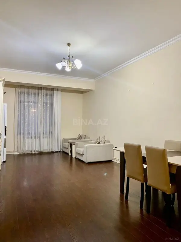 Kirayə verilir 3 otaqlı mənzil 120 m²
