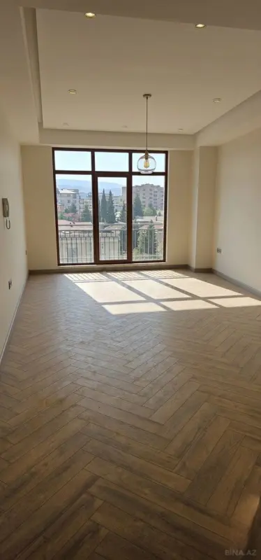 Satılır 3 otaqlı mənzil 115 m²