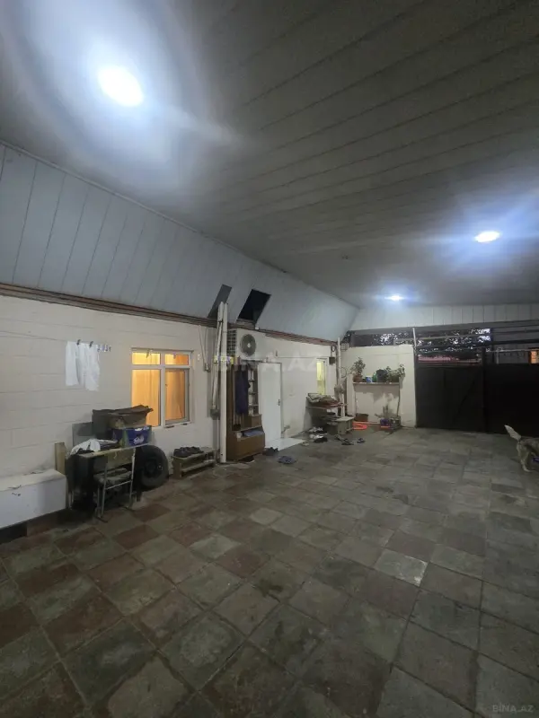 Satılır 4 otaqlı həyət evi 200 m²