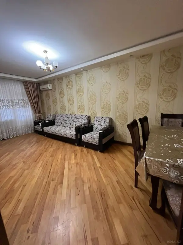 Kirayə verilir 2 otaqlı mənzil 80 m²