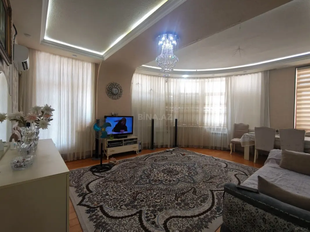 Satılır 3 otaqlı mənzil 93 m²