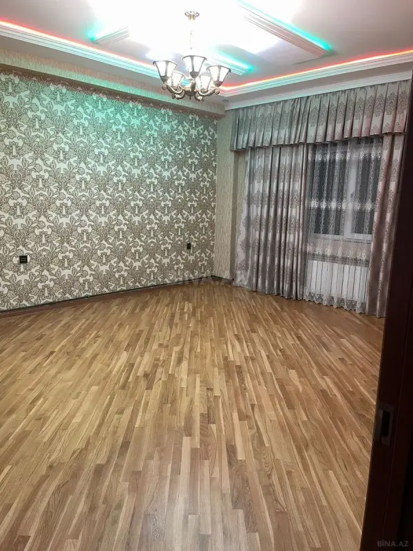 Kirayə verilir 2 otaqlı mənzil 80 m²