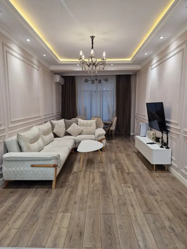 Satılır 3 otaqlı mənzil 93 m²