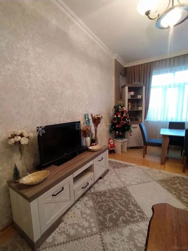 Kirayə verilir 3 otaqlı mənzil 105 m²