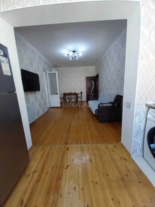 Kirayə verilir 2 otaqlı mənzil 82 m²