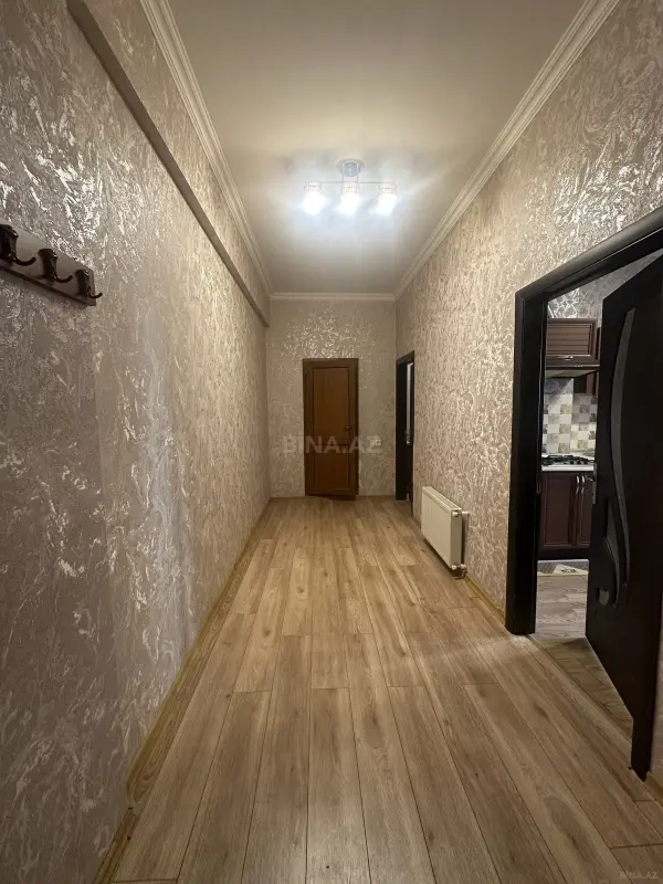 Kirayə verilir 2 otaqlı mənzil 80 m²