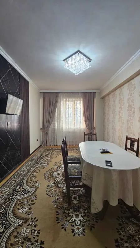 Satılır 2 otaqlı mənzil 63 m²
