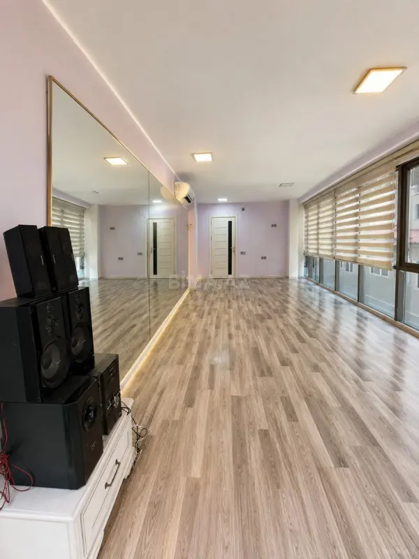 Kirayə verilir 1 otaqlı ofis 25 m²