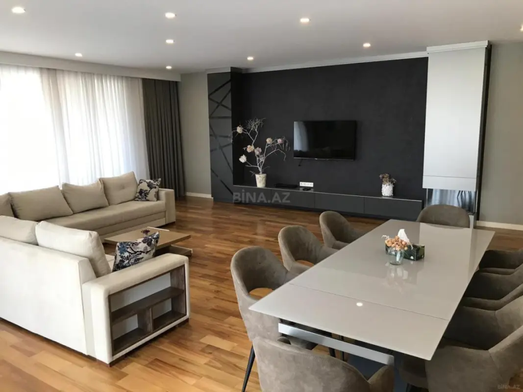 Kirayə verilir 4 otaqlı mənzil 380 m²