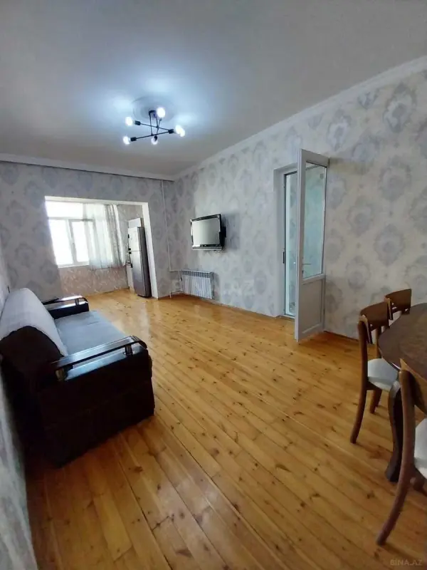 Kirayə verilir 2 otaqlı mənzil 50 m²