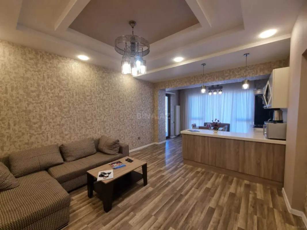Satılır 3 otaqlı mənzil 119 m²