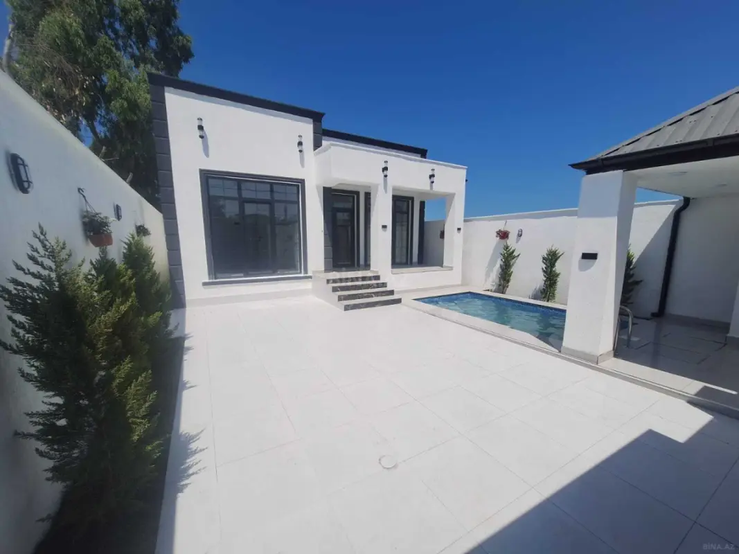 Satılır 5 otaqlı həyət evi 100 m²