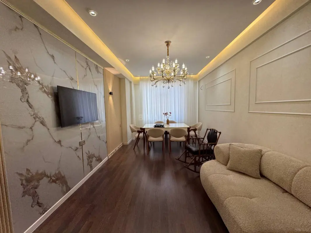 Satılır 3 otaqlı mənzil 91 m²