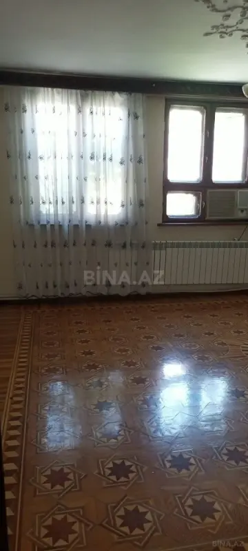 Kirayə verilir 4 otaqlı mənzil 90 m²