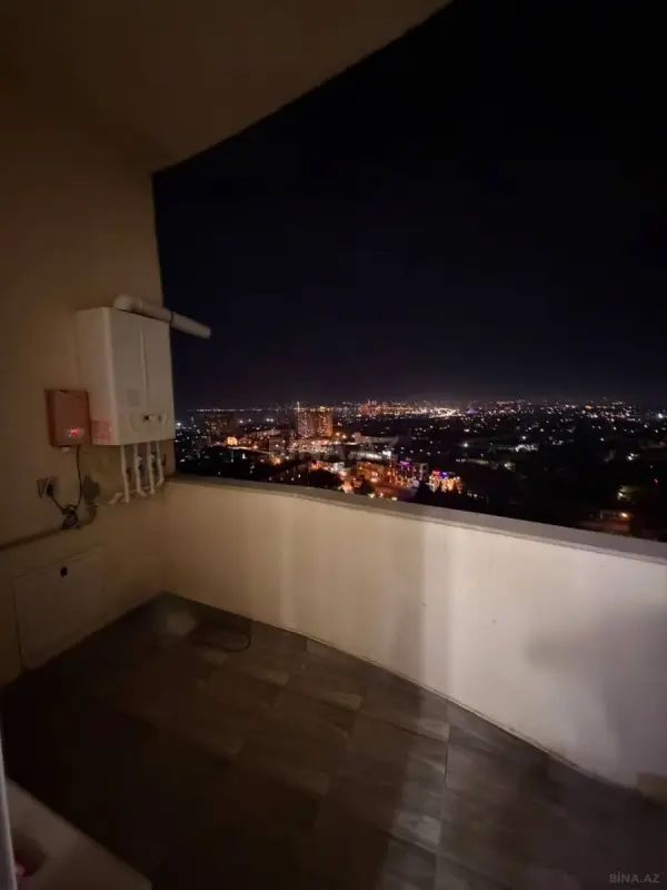 Kirayə verilir 2 otaqlı mənzil 85 m²