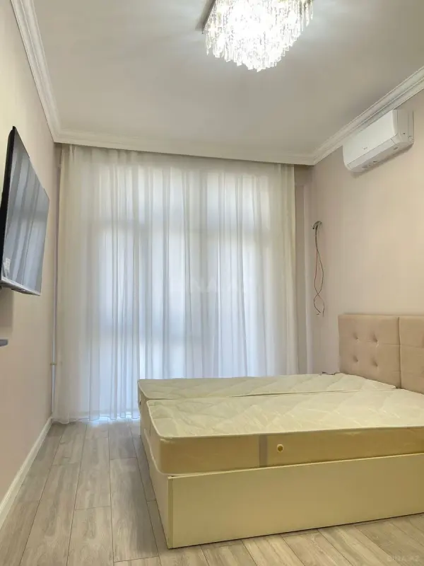 Kirayə verilir 3 otaqlı mənzil 97 m²