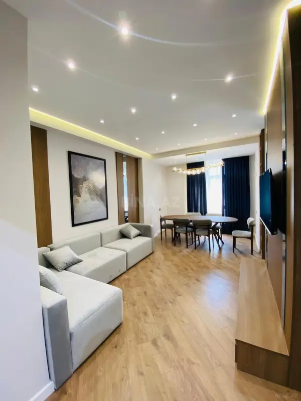 Satılır 3 otaqlı mənzil 118 m²