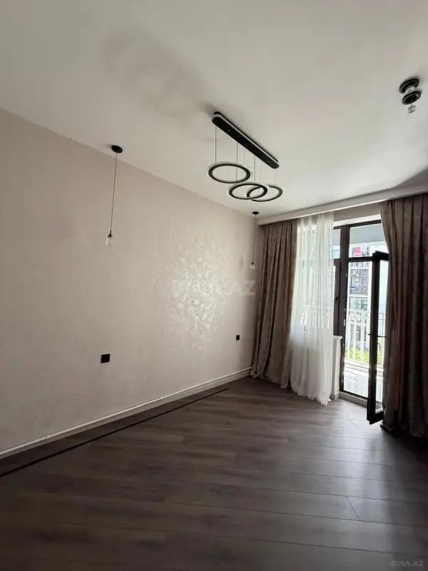 Satılır 2 otaqlı mənzil 57 m²