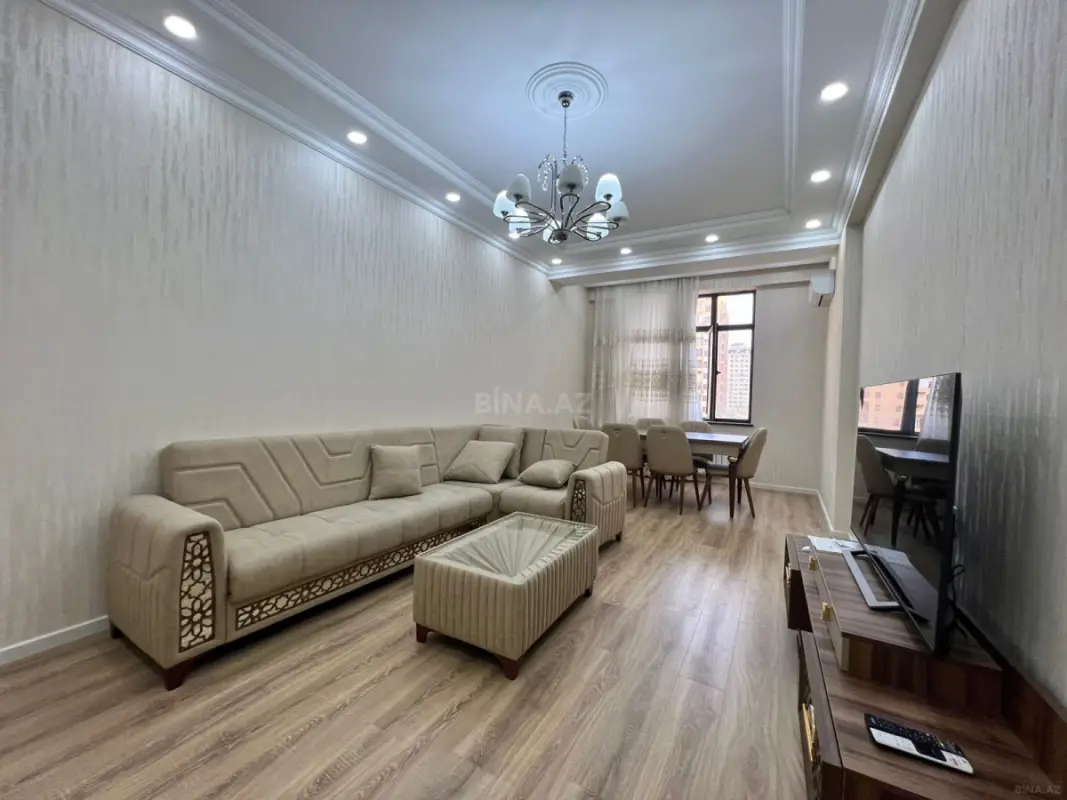 Kirayə verilir 3 otaqlı mənzil 130 m²