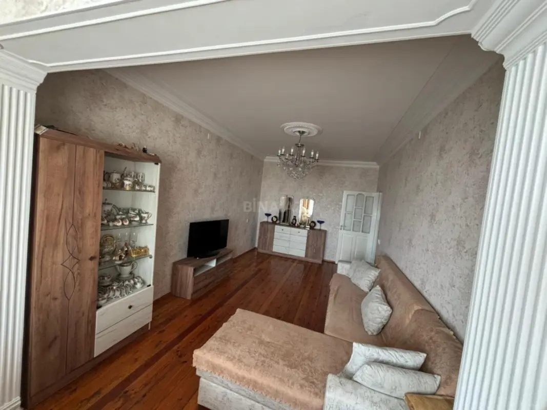 Satılır 3 otaqlı mənzil 100 m²