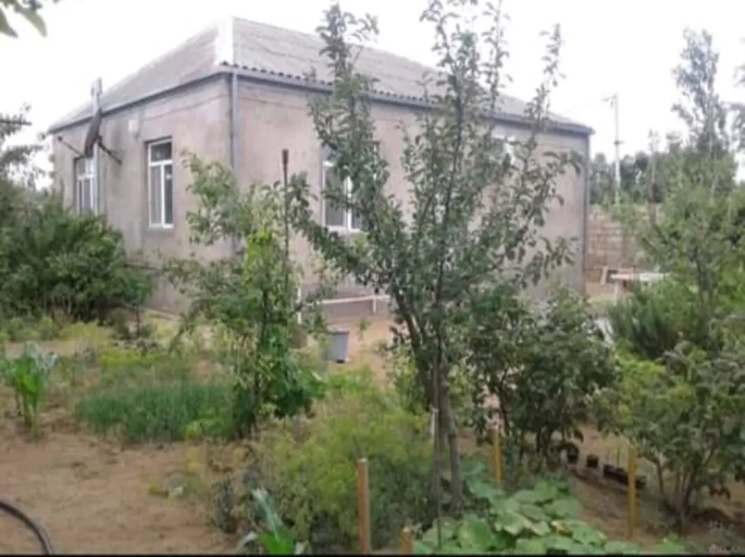 Satılır 2 otaqlı həyət evi 70 m²