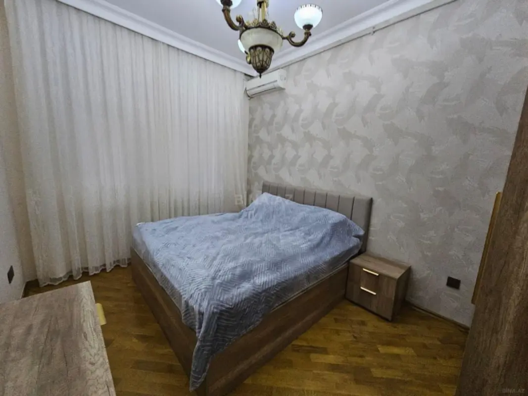 Kirayə verilir 2 otaqlı mənzil 66 m²