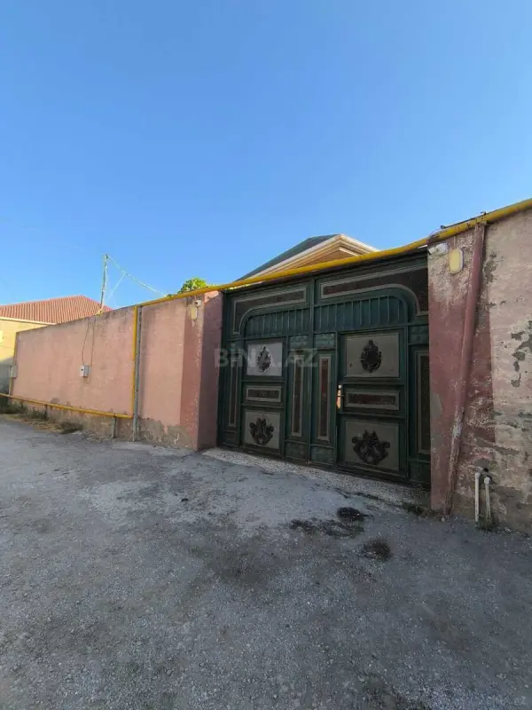 Satılır 4 otaqlı həyət evi 140 m²