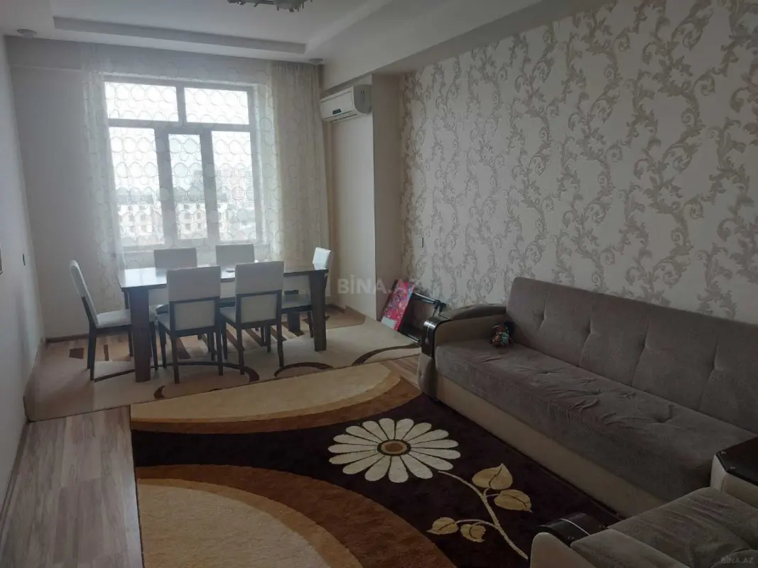 Kirayə verilir 2 otaqlı mənzil 86 m²