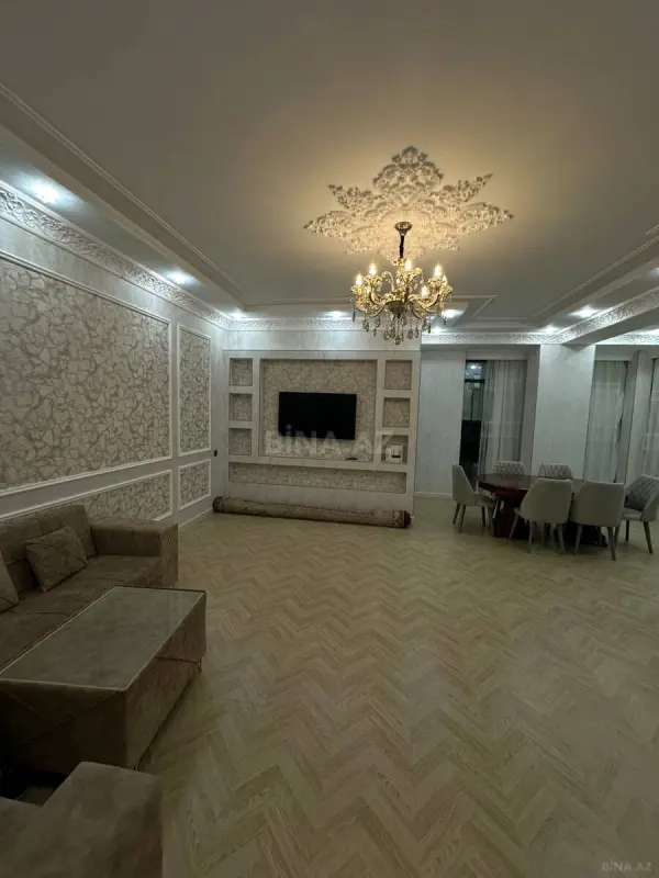 Satılır 3 otaqlı mənzil 140 m²