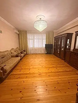 Satılır 3 otaqlı mənzil 148 m² — Bakı, İnşaatçılar 3 otaq 148.00 m²