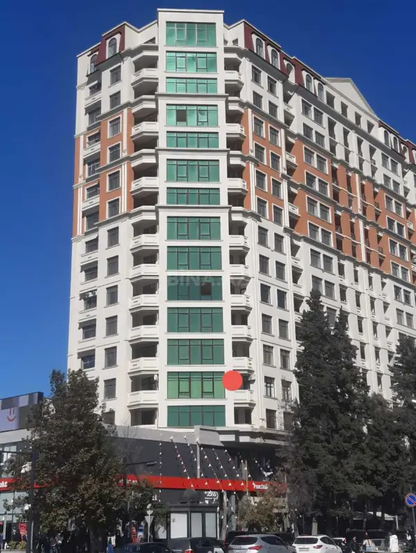 Kirayə verilir 3 otaqlı mənzil 130 m²